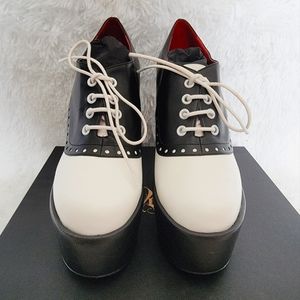 Von D Schoolgirl Platforms Sz 9